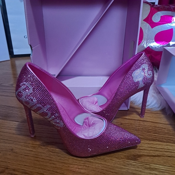 NEW!! ALDO X BARBIE DREAMHOUSE STILETTOS - Picture 7 of 12